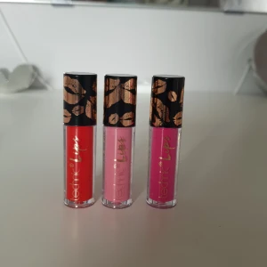 Läppglans  - Fina läppglans i olika färger 