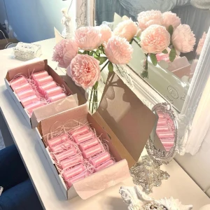 Blow out uf  - Funderar på att sälja mina papiljotter från Blow out uf då de inte kommit så mycket till användning tyvärr. Kommer i orginalförpackningen, endast testade en gång💕