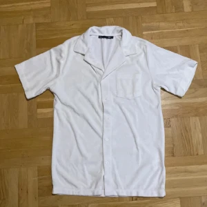 Frotte pike - Nu säljer jag min super clean och snygga frotte pike! Kvaliteten är 9/10 då jag använt den ytterst lite skriv om det finns något intresse!