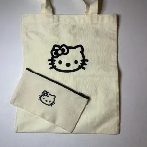handmade hello kitty tote bag w/ small pouch // tote : 36cm x 31cm. pouch : 12cm x 21cm. Free Shipping  ☺️🙏🏼🎀