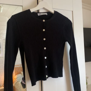 Zara topp - Jag säljer en zara topp i storlek s.