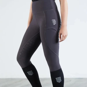 Ridbyxor🦋 - Säljer mina maya delorez ridbyxor då jag slutat rida, och utan några större defekter💕 nypris 799kr