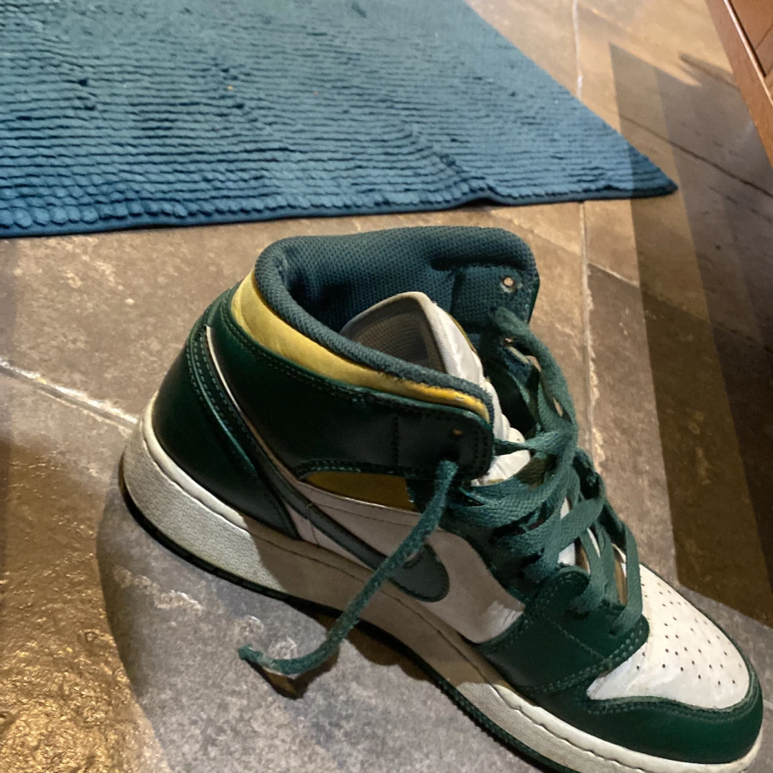 Jordan 1 mid sonics - 91