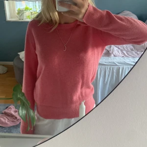 Stickad tröja  - Så fin tröja från softgoat! Priset kan diskuteras. 