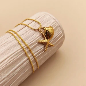 Gullig halsband  - Gullig halsband och är guldpläterad 18K ❣️