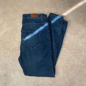 Jeans - Stretchiga jeans från only 