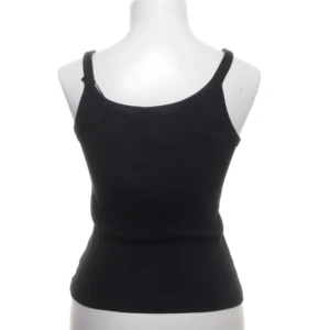 Soc ribbad linne - Svart ribbad linne från soc i gott/ny skick storlek Xs