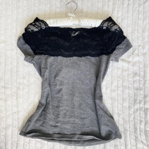 Off shoulder spets top  - Snygg spets top från h&m💗