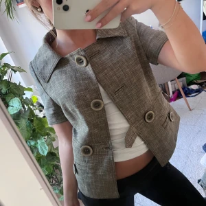 Kappa - Jättesnygg kappa med korta ärmar!