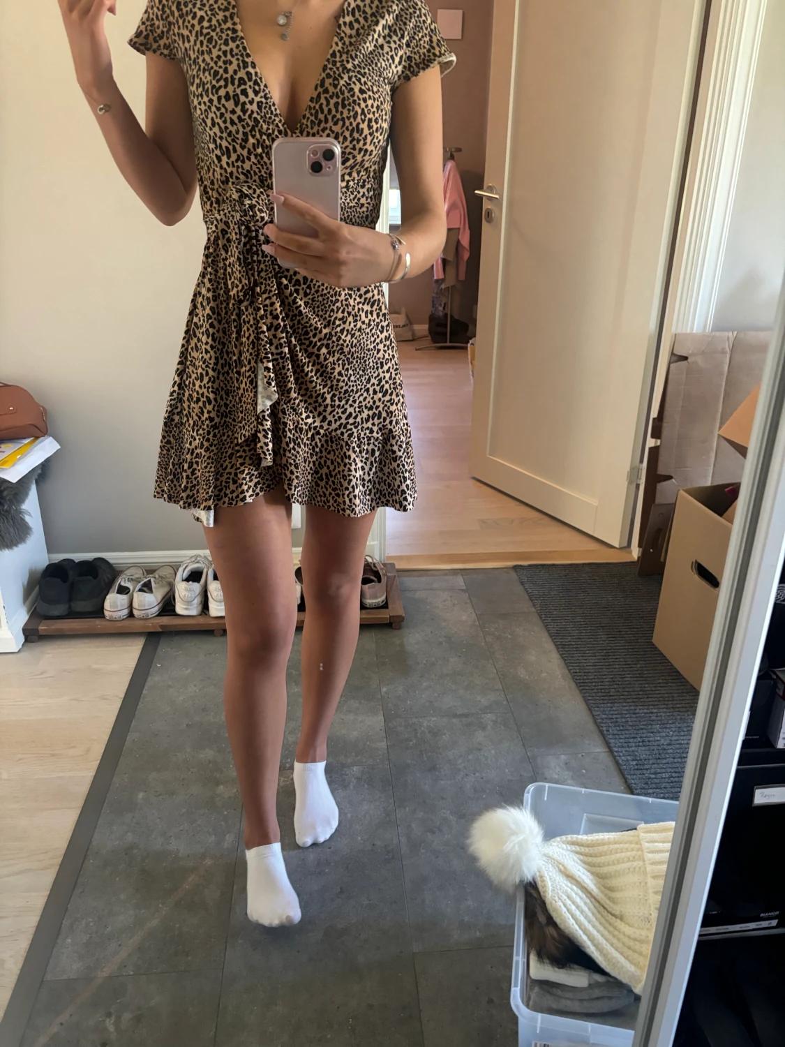 omlott leopard klänning