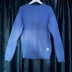 Blå tröja - Tröja | Färg ljusblå 🟦| Strl M | Inga defekter | Fler bilder i pm |