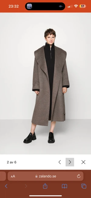 Oanvänd kappa ifrån zalando - Nypris 1935