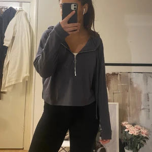 Sweatshirt  - Bra tröja till träning💞