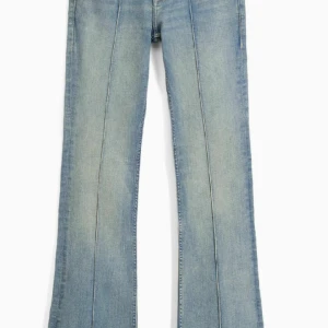 Jeans  - Säljer mina jeans från berskha som inte kommer till användning🥰