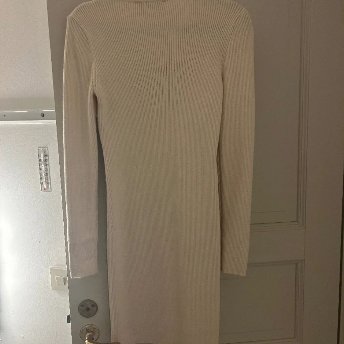 Kort vit klänning - 90