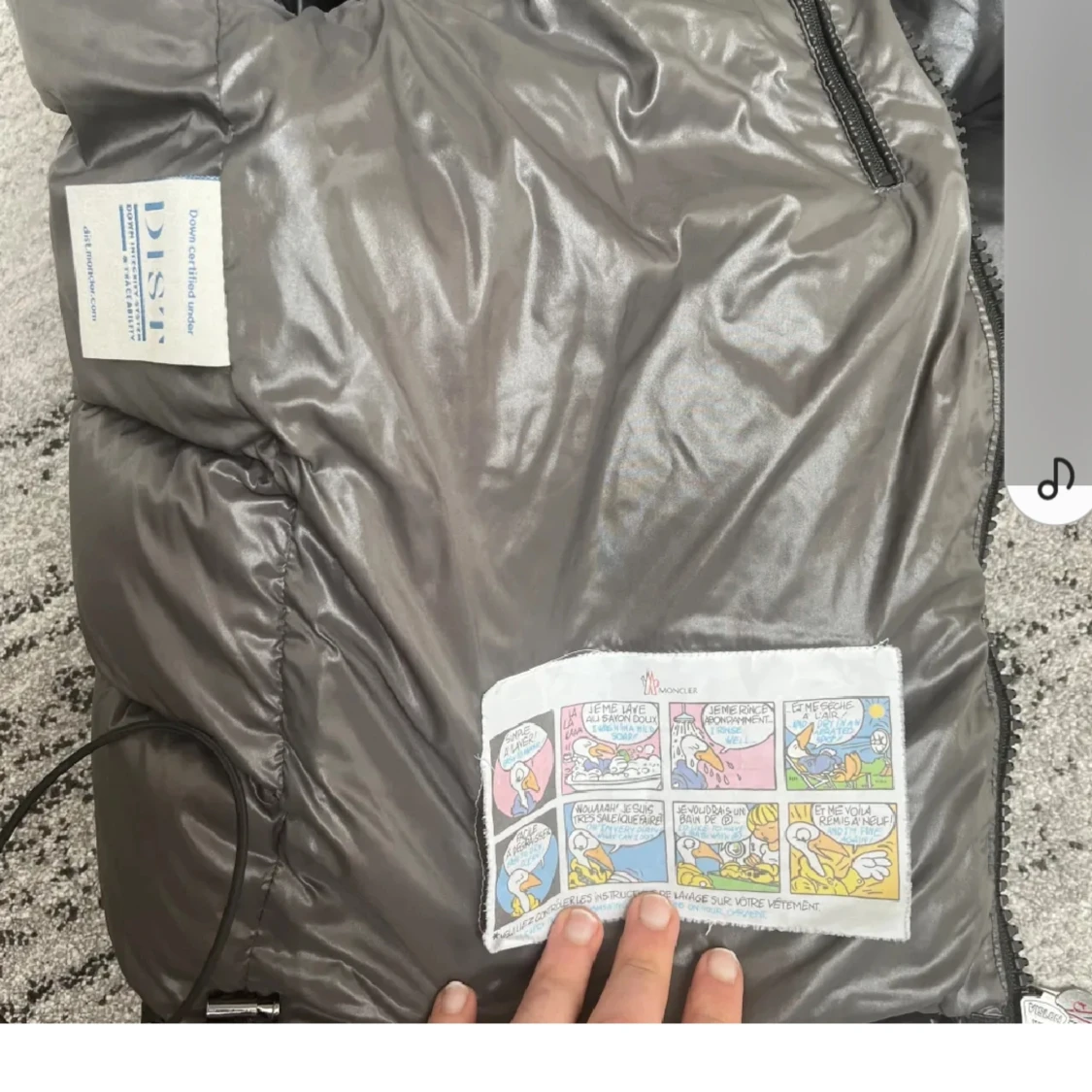 Moncler Väst  - 91