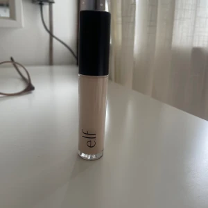 Elf consealer  - Endast testad