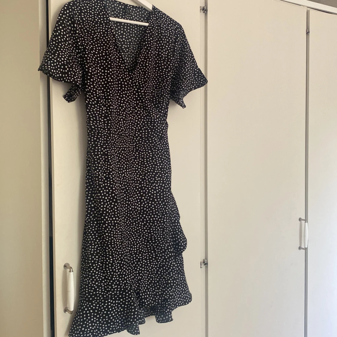 Prickig klänning - 90