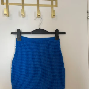 Stickad strand kjol - Använt få gånger 