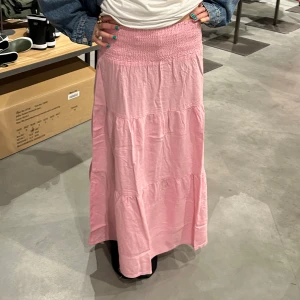 Lång kjol - Super duper fin lång kjol!🩷slutsåld i nästan alla storlekar!🩷