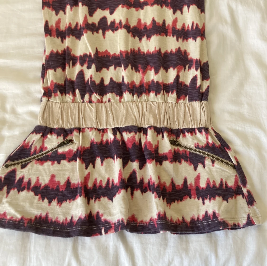 Klänning med detaljer  - 91