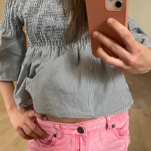 Low waist jeansshorts  - Jätte fina low waist jeansshorts 