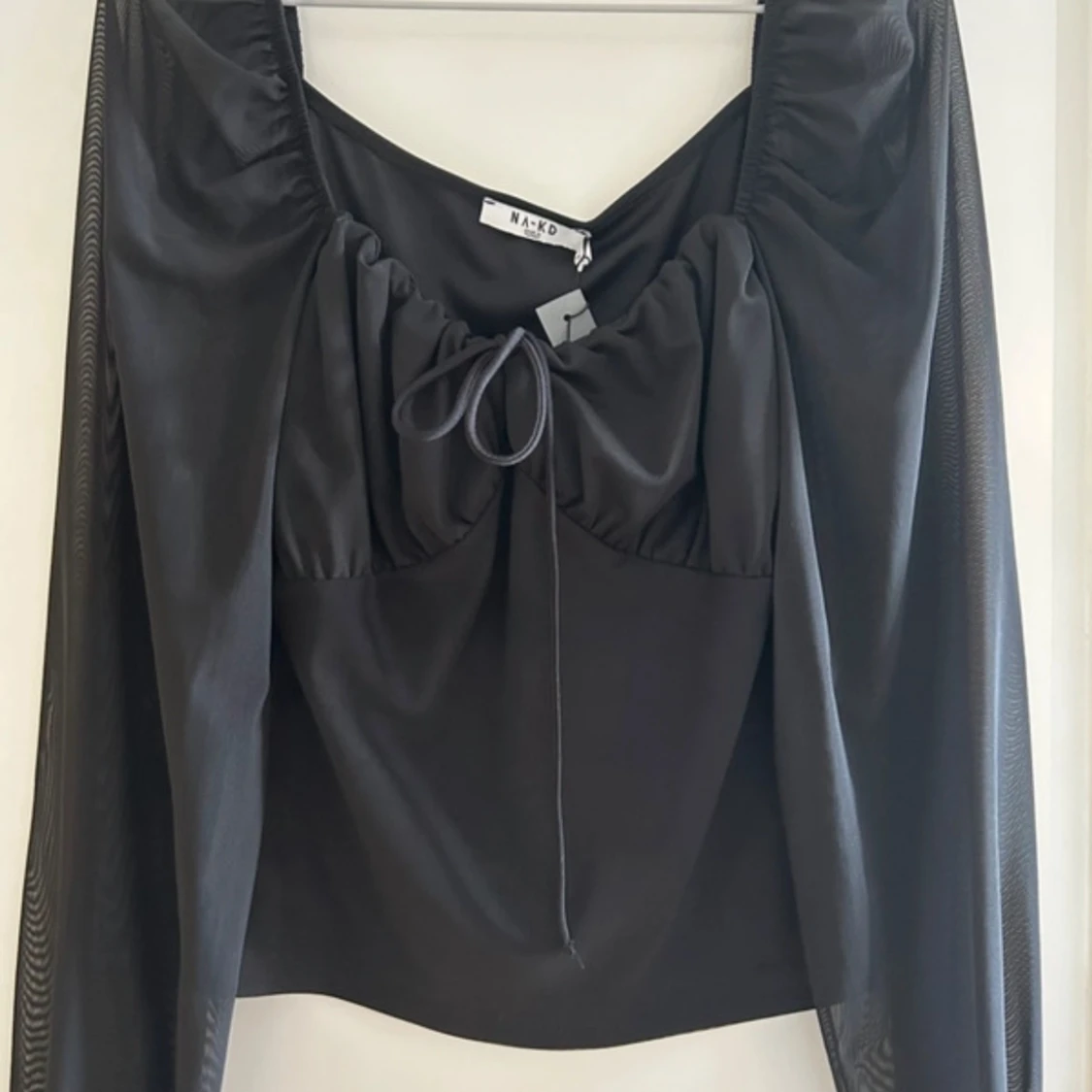 svart topp nakd 