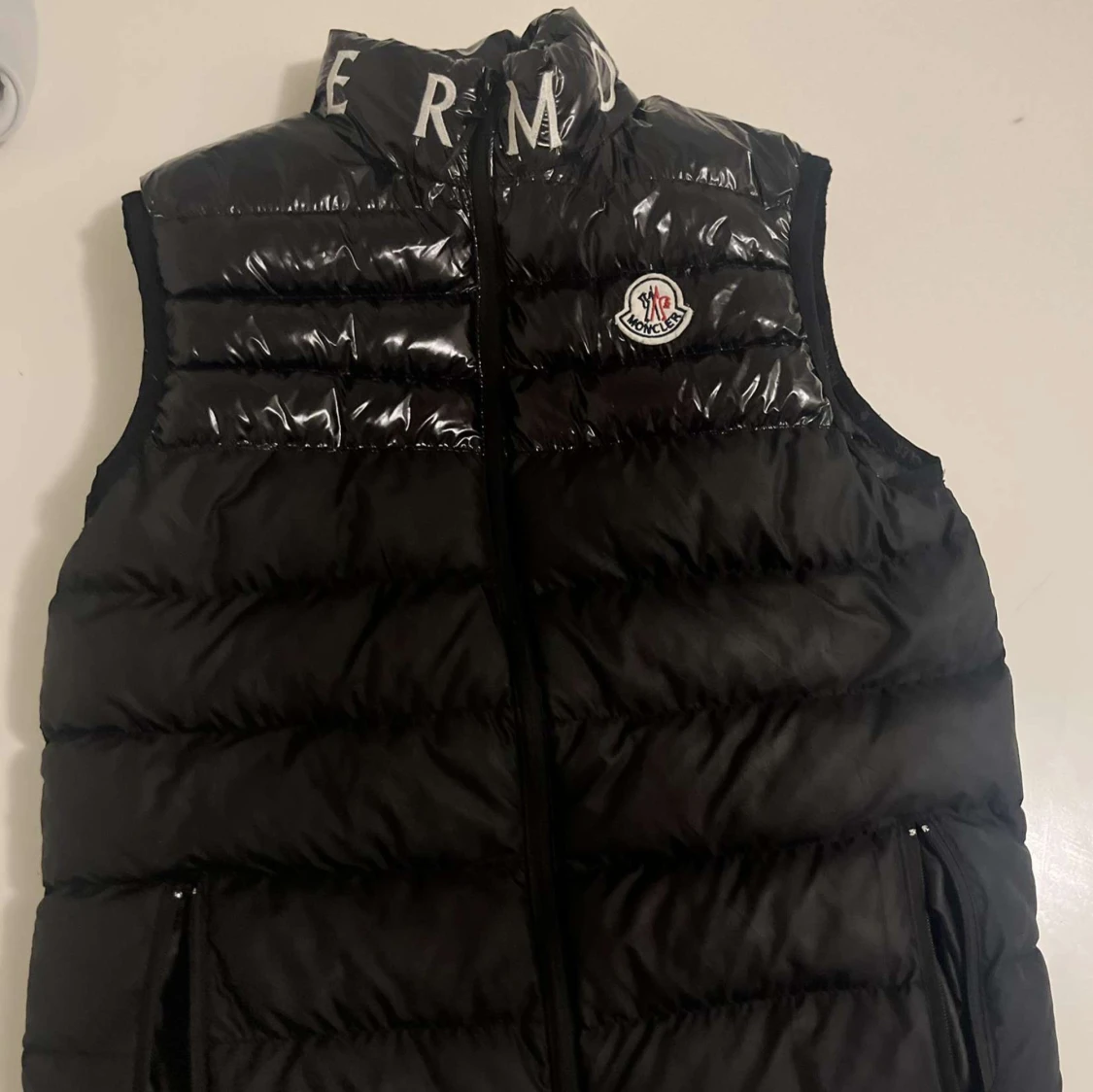 Moncler väst 