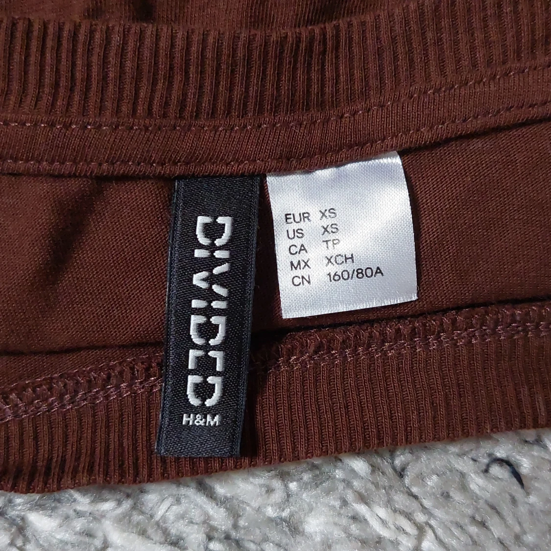 Brun t-shirt från H&M Divided - 91