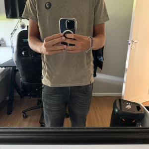 ACE frotte material t shirt  - Säljer denna då den inte kommer till användning, nypris 800kr, Skixka 10/10 den är bara provad