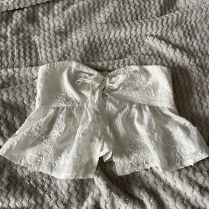 Volangtopp - Superfin volangtopp i jättefint skick. Perfekt till sommaren. Storlek xs🩷