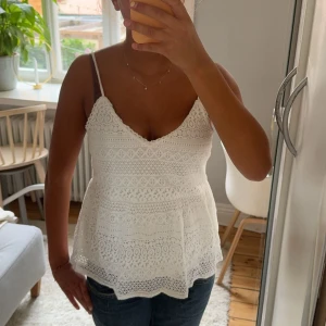 Gulligt linne - Säljer detta superfina linne med fina detaljer🤍