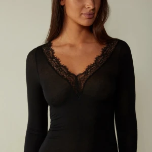 Intimissimi tröja i svart - Intimissimi tröja i svart i storlek S.Nyskick