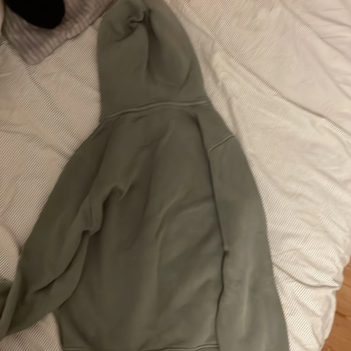 Grön hoodie från Entzia Junior - 90