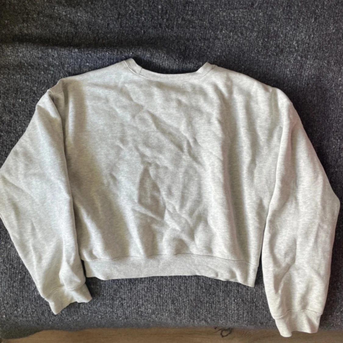 Grå långärmad  - 90