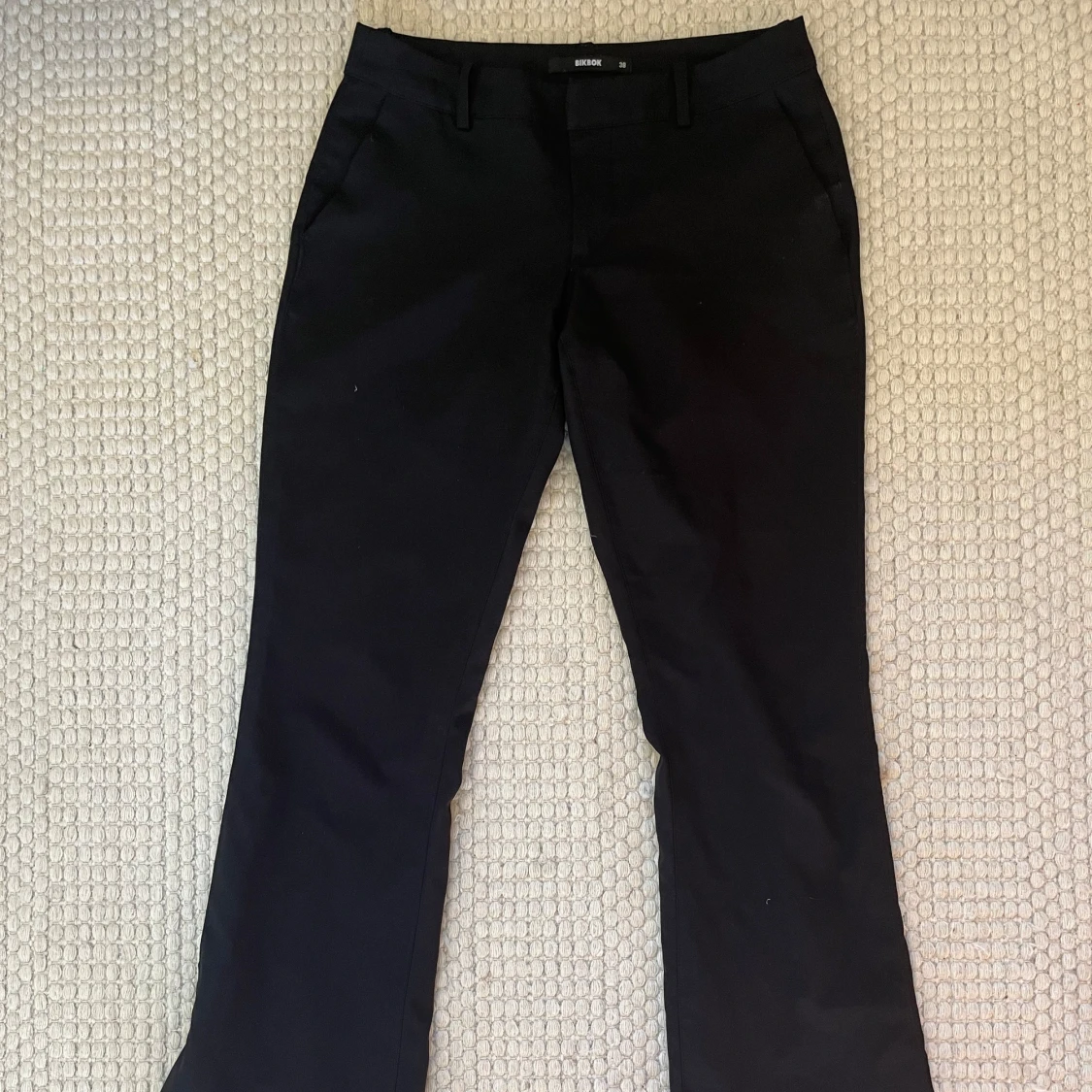 Low Waits Kostymbyxor i Bootcut modell - 90