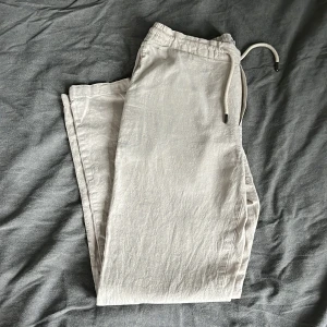 Linnebyxor - Dressmann linnebyxor  Storlek M