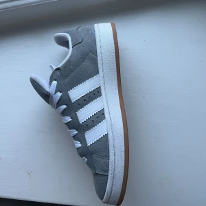 Adidas campus - Helt nya typ använda 2 gånger