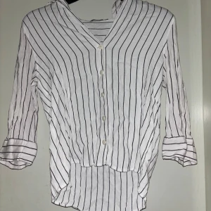 Blus - Aldrig använd,i gott skick. Stl S