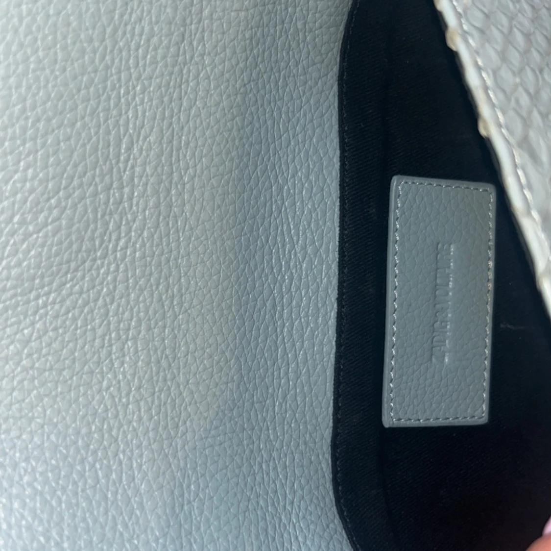 Zadig Voltaire väska - 90