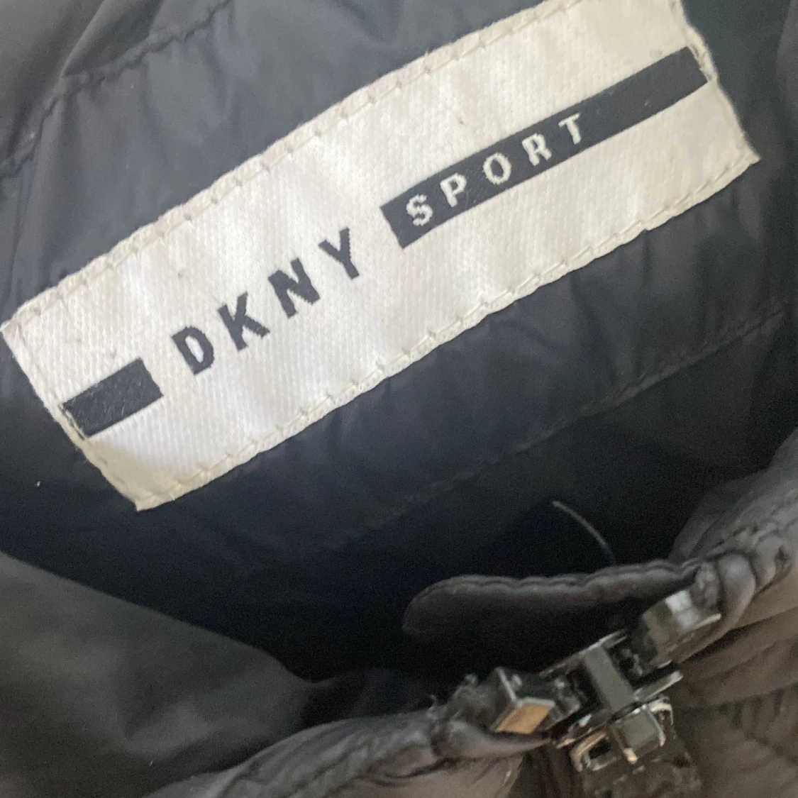 Svart vinterjacka - 92