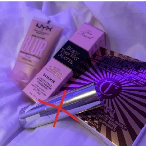 Too faced, nyx och Charlotte tillbury  - Nyx foundation (Fair): 99kr *** Charlotte tillbury bronzer (Tan): 480kr ***Too faced foundation waterproof (Snow): 299kr