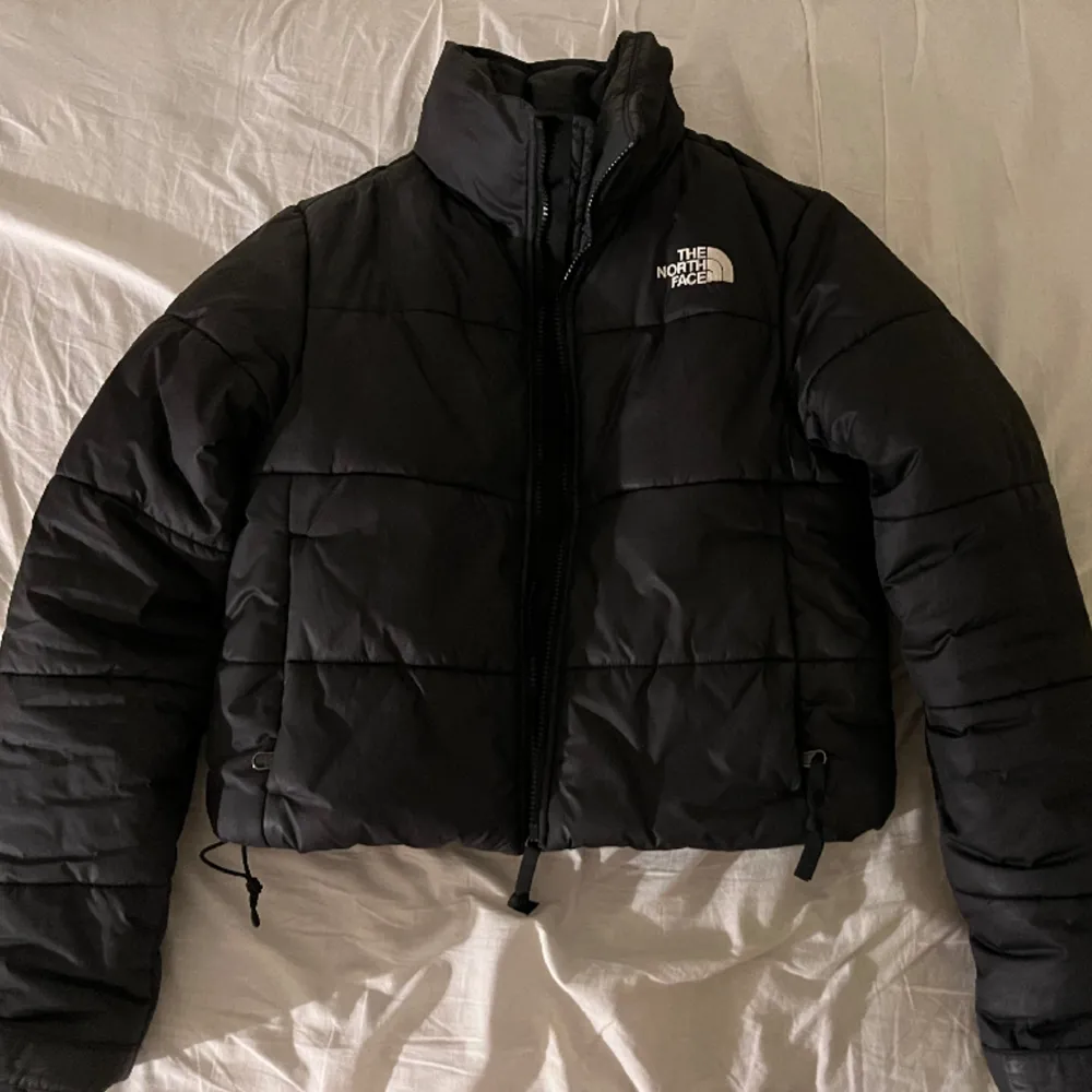 The North Face vinter jacka bought from another sell on plick price can be lowered. Jackor.