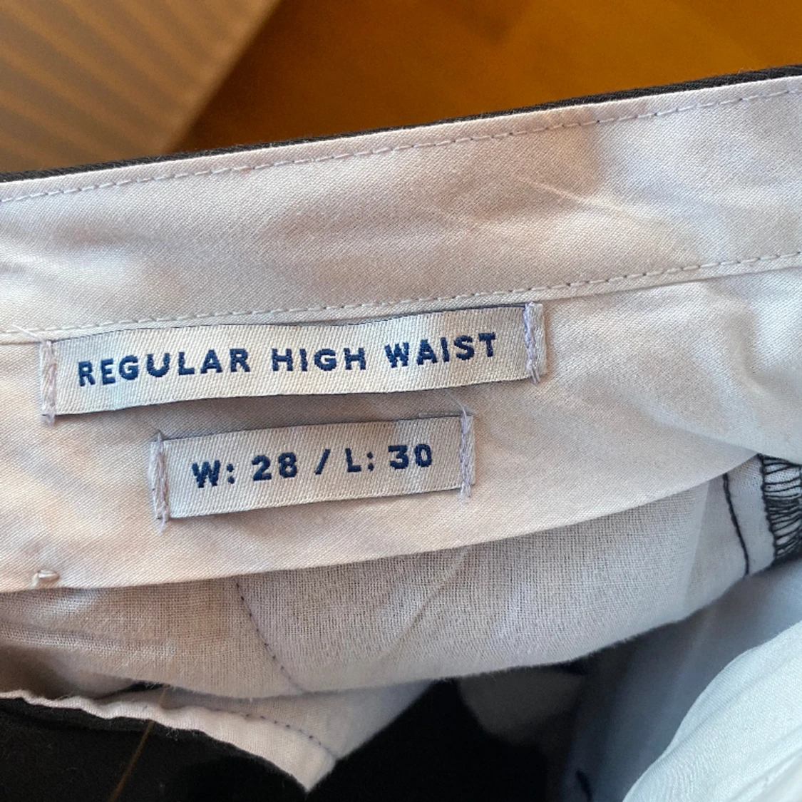 Straight svarta kostymbyxor midwaist - 91