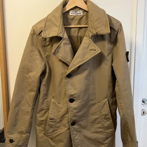 Stone Island Rock - Stone Island rock, använd fåtal gånger  Nypris 12.299:- 