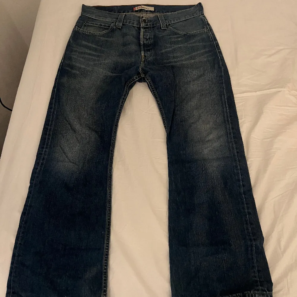 Levis jeans i w36 och l30. Jeans & Byxor.