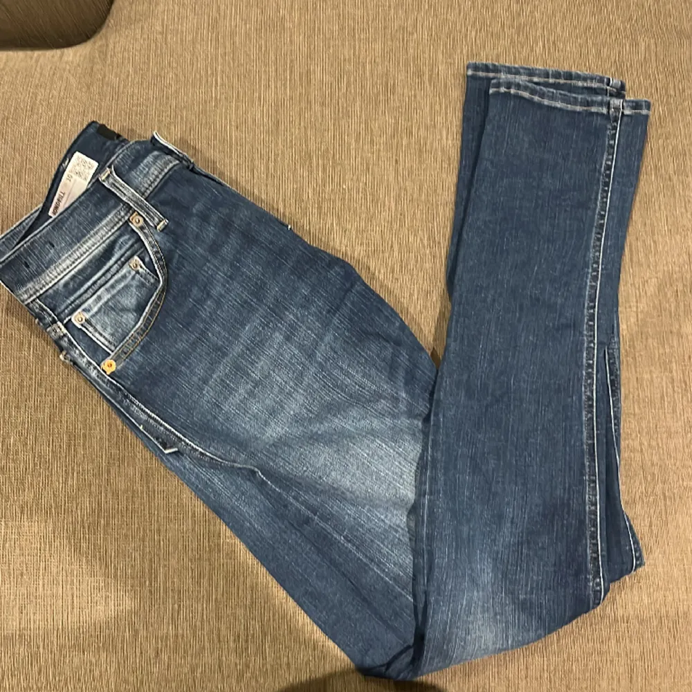 Knappt använda Replay jeans, 30/30. Jeans & Byxor.