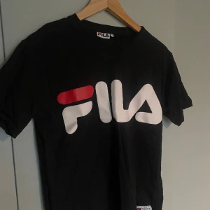 T-shirt från FILA - T-shirt från FILA i nyskick. 
