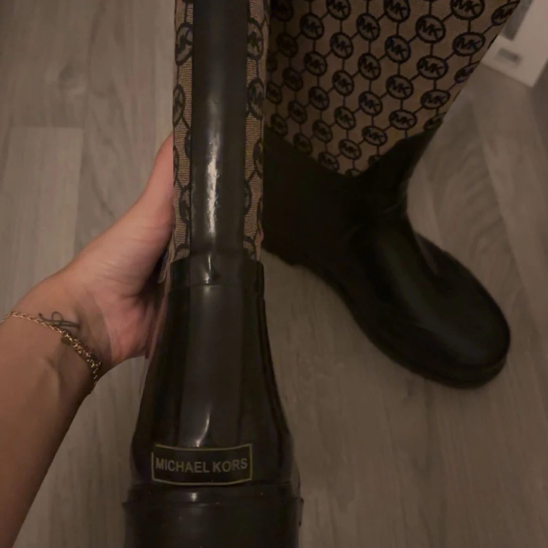 Micheal kors stövlar  - 91