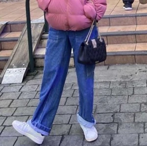 Baggy jeans - Blå baggy jeans. Kommer inte till användning 